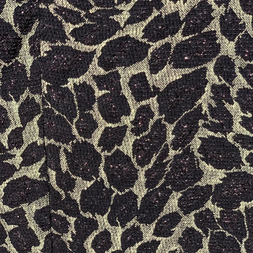 Vince Camuto Long Sleeve Glitter Animal Print Shea - Picture 8 of 12